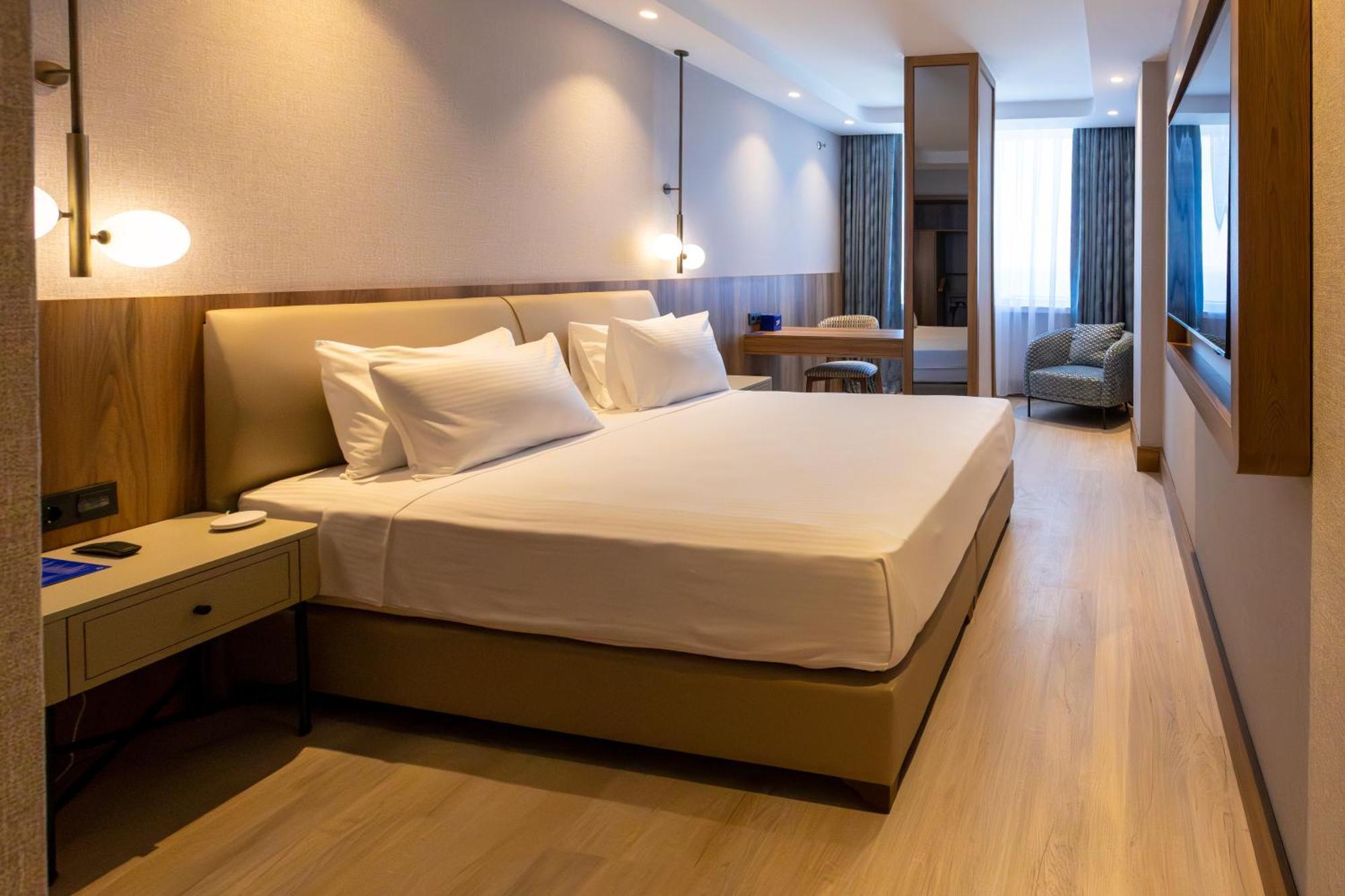 Delta Hotels By Marriott Antalya Lara - Adult Only Exterior photo